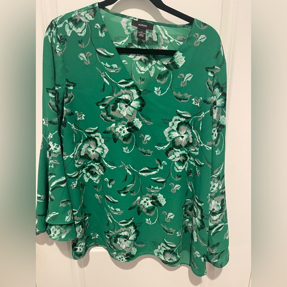 Alfani Tops - Alfani Green Graphic Blouse Relaxed Fit
